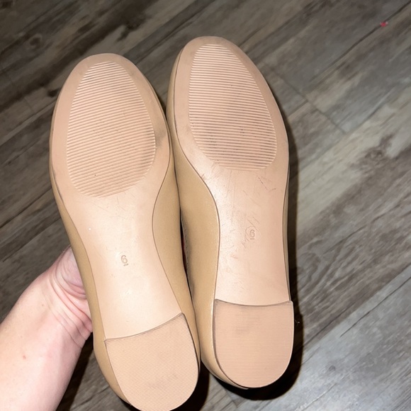 Guess flats - Picture 3 of 3